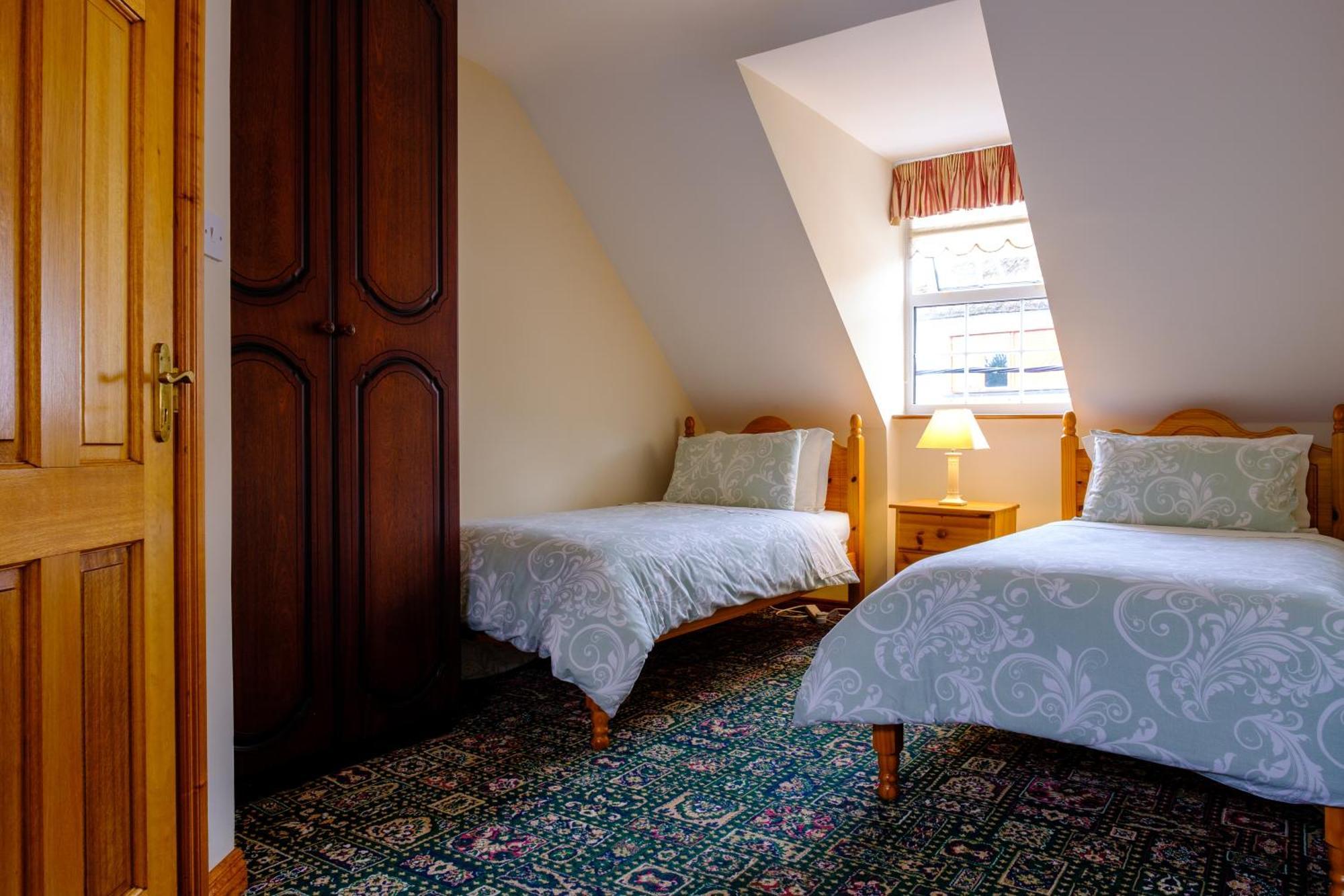 Fallon'S B&B Kinvara Room photo